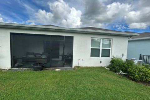 Apartment in St. Lucie, Florida 3 bedrooms, 142.05 sq.m. № 2378729 - photo 5