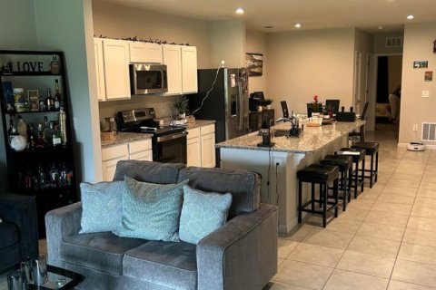Apartment in St. Lucie, Florida 3 bedrooms, 142.05 sq.m. № 2378729 - photo 10