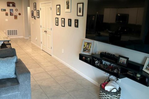 Apartment in St. Lucie, Florida 3 bedrooms, 142.05 sq.m. № 2378729 - photo 9