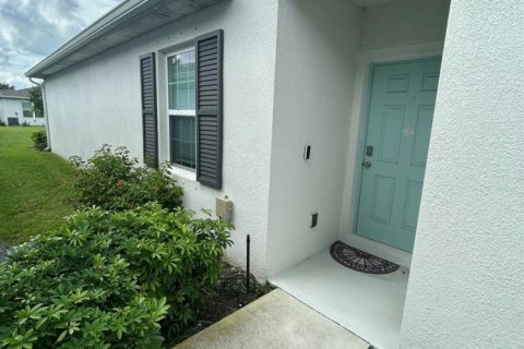 Apartment in St. Lucie, Florida 3 bedrooms, 142.05 sq.m. № 2378729 - photo 2