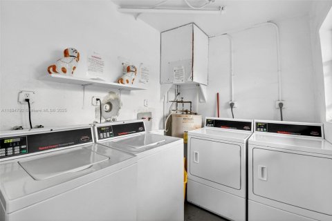 Condominio en venta en Miami, Florida, 1 dormitorio, 61.32 m2 № 1949256 - foto 21