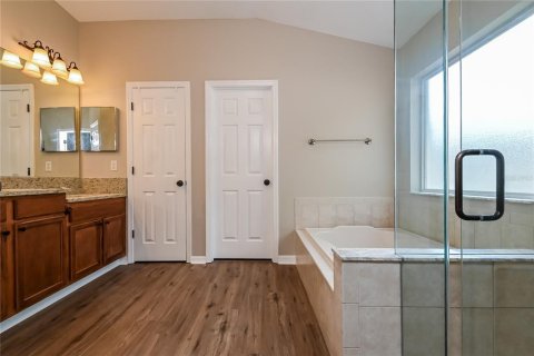 Casa en venta en Valrico, Florida, 3 dormitorios, 162.76 m2 № 2266339 - foto 5