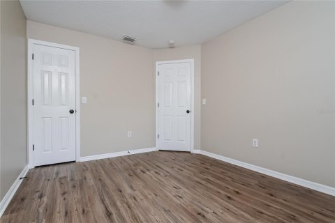 Casa en venta en Valrico, Florida, 3 dormitorios, 162.76 m2 № 2266339 - foto 7