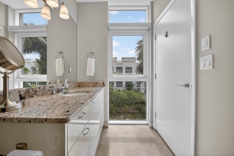 Copropriété à louer à Fort Lauderdale, Floride: 3 chambres, 195.09 m2 № 2153869 - photo 12