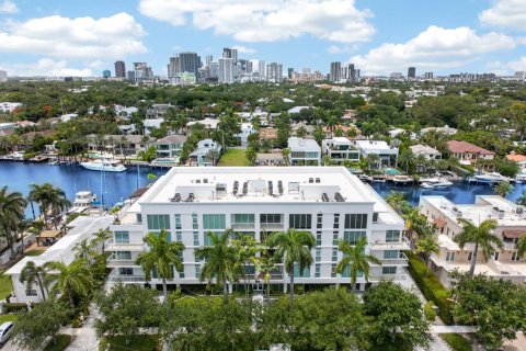 Copropriété à louer à Fort Lauderdale, Floride: 3 chambres, 195.09 m2 № 2153869 - photo 2