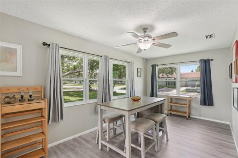 House in New Port Richey, Florida 2 bedrooms, 100.8 sq.m. № 1879269 - photo 13