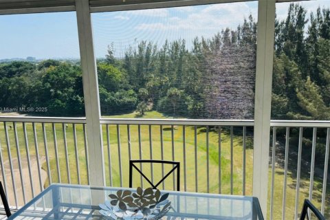 Condo in Pompano Beach, Florida, 3 bedrooms  № 2082169