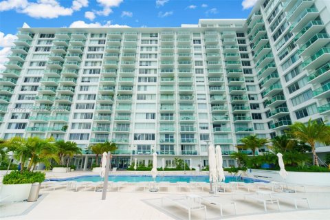 Condominio en venta en Miami Beach, Florida, 1 dormitorio, 69.31 m2 № 2033025 - foto 18