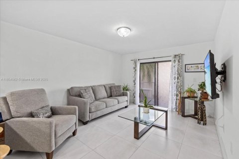 Condominio en venta en Miami, Florida, 2 dormitorios, 91.6 m2 № 1887990 - foto 10