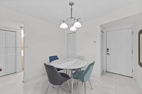 Condominio en venta en Miami, Florida, 2 dormitorios, 91.6 m2 № 1887990 - foto 12