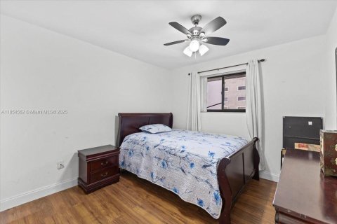 Condominio en venta en Miami, Florida, 2 dormitorios, 91.6 m2 № 1887990 - foto 14