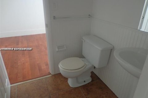 Touwnhouse à louer à Sunrise, Floride: 3 chambres, 123.56 m2 № 2011071 - photo 5