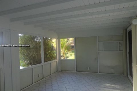 Touwnhouse à louer à Sunrise, Floride: 3 chambres, 123.56 m2 № 2011071 - photo 8