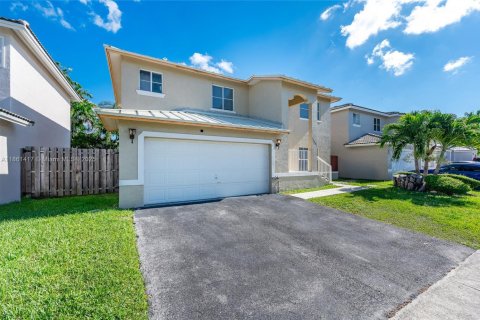 House in Homestead, Florida 4 bedrooms, 169.08 sq.m. № 1892141 - photo 2