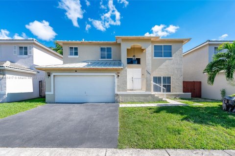 House in Homestead, Florida 4 bedrooms, 169.08 sq.m. № 1892141 - photo 1