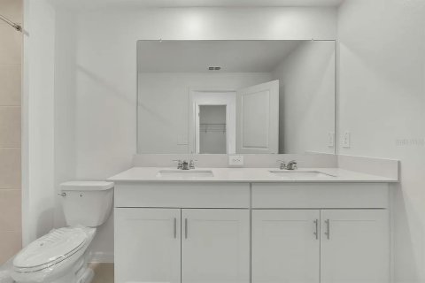 Touwnhouse à louer à Zephyrhills, Floride: 3 chambres, 151.8 m2 № 2155844 - photo 15