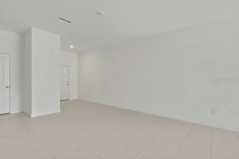 Touwnhouse à louer à Zephyrhills, Floride: 3 chambres, 151.8 m2 № 2155844 - photo 13