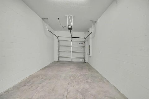 Touwnhouse à louer à Zephyrhills, Floride: 3 chambres, 151.8 m2 № 2155844 - photo 5