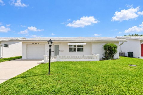 Villa ou maison à vendre à Boynton Beach, Floride: 2 chambres, 145.21 m2 № 2381441 - photo 2