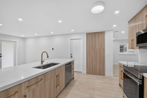 Villa ou maison à vendre à Boynton Beach, Floride: 2 chambres, 145.21 m2 № 2381441 - photo 13