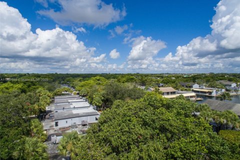 House in Miami Lakes, Florida 2 bedrooms, 73.58 sq.m. № 1881877 - photo 21