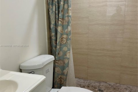 Casa en alquiler en Miami Gardens, Florida, 4 dormitorios, 105.72 m2 № 2055429 - foto 8