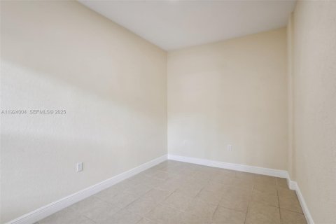 Condominio en venta en Tamarac, Florida, 3 dormitorios, 142.7 m2 № 1982361 - foto 19