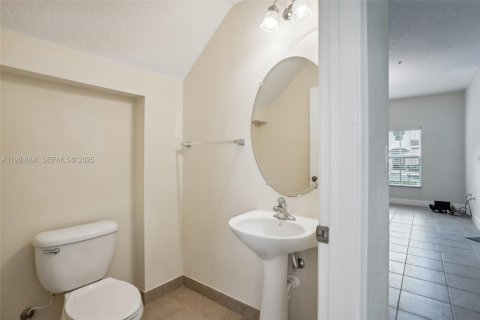 Condominio en venta en Tamarac, Florida, 3 dormitorios, 142.7 m2 № 1982361 - foto 17