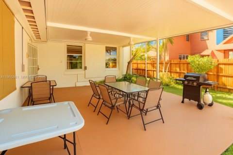 Villa ou maison à vendre à Miami, Floride: 5 chambres, 244.15 m2 № 2080274 - photo 4