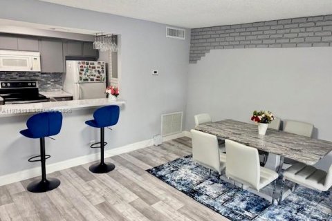 Condominio en venta en Plantation, Florida, 2 dormitorios, 109.9 m2 № 2036211 - foto 4