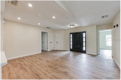 Casa en venta en Spring Hill, Florida, 2 dormitorios, 129.13 m2 № 1772708 - foto 5