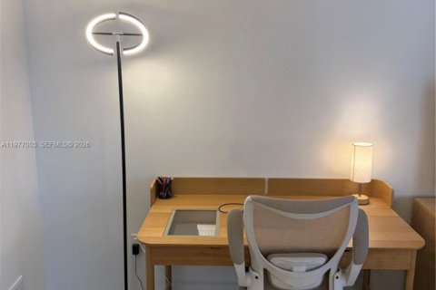 Copropriété à louer à Miami, Floride: 2 chambres, 124.77 m2 № 2048053 - photo 26