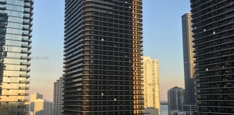 Condo à Miami, Floride, 2 chambres  № 2048053