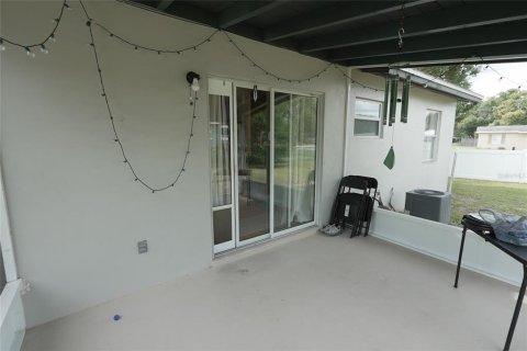 Casa en venta en Deltona, Florida, 2 dormitorios, 84.54 m2 № 2384238 - foto 22