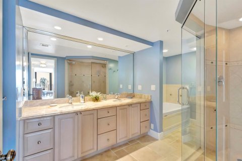 Condo in Tequesta, Florida, 3 bedrooms № 2158174 - photo 23