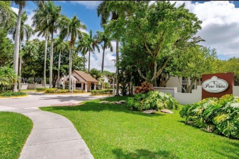 Condo à Miami, Floride, 1 chambre  № 2169018