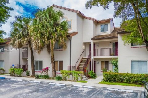 Copropriété à louer à Miami, Floride: 1 chambre, 90.86 m2 № 2169018 - photo 16