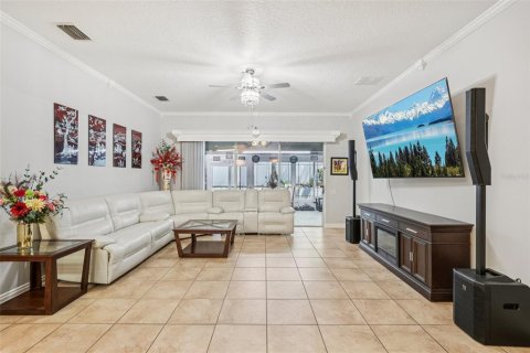 Villa ou maison à vendre à Valrico, Floride: 4 chambres, 256.22 m2 № 2129685 - photo 8