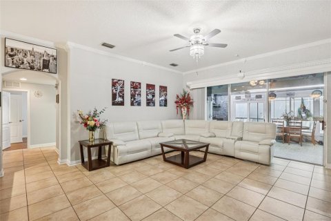 Villa ou maison à vendre à Valrico, Floride: 4 chambres, 256.22 m2 № 2129685 - photo 9