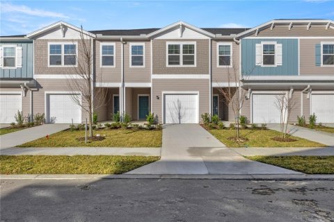 Townhouse in Ocala, Florida 3 bedrooms, 158.58 sq.m. № 1848607 - photo 1