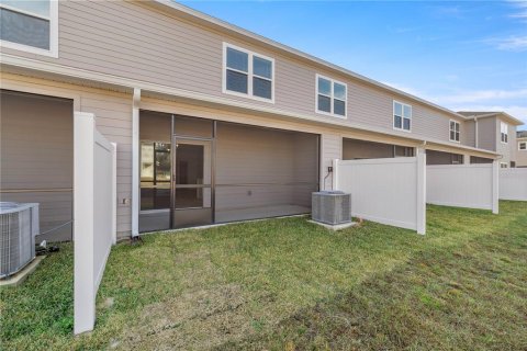 Townhouse in Ocala, Florida 3 bedrooms, 158.58 sq.m. № 1848607 - photo 29