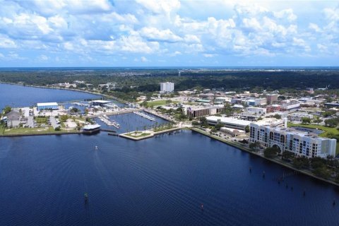 Condominio en venta en Sanford, Florida, 1 dormitorio, 115.85 m2 № 1844598 - foto 4