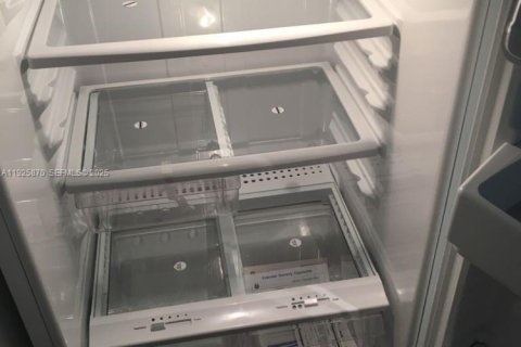 Снять в аренду квартиру в Холливуд, Флорида 1 спальня, 49.89м2, № 1984427 - фото 9