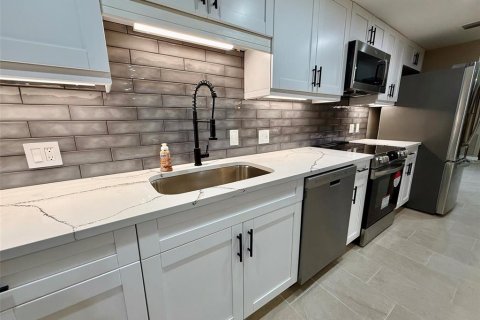 Casa en venta en Hudson, Florida, 4 dormitorios, 239.32 m2 № 1916261 - foto 7