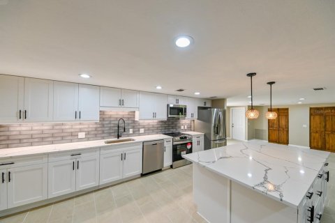 Casa en venta en Hudson, Florida, 4 dormitorios, 239.32 m2 № 1916261 - foto 8