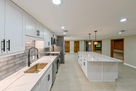 Casa en venta en Hudson, Florida, 4 dormitorios, 239.32 m2 № 1916261 - foto 9