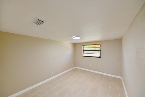 Casa en venta en Hudson, Florida, 4 dormitorios, 239.32 m2 № 1916261 - foto 30