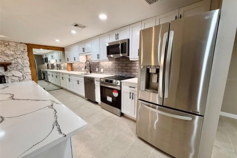 Casa en venta en Hudson, Florida, 4 dormitorios, 239.32 m2 № 1916261 - foto 11
