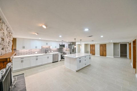 Casa en venta en Hudson, Florida, 4 dormitorios, 239.32 m2 № 1916261 - foto 12