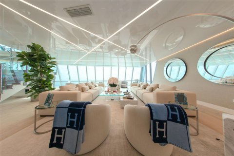 Condominio en alquiler en Sunny Isles Beach, Florida, 6 dormitorios, 774.06 m2 № 2054204 - foto 2